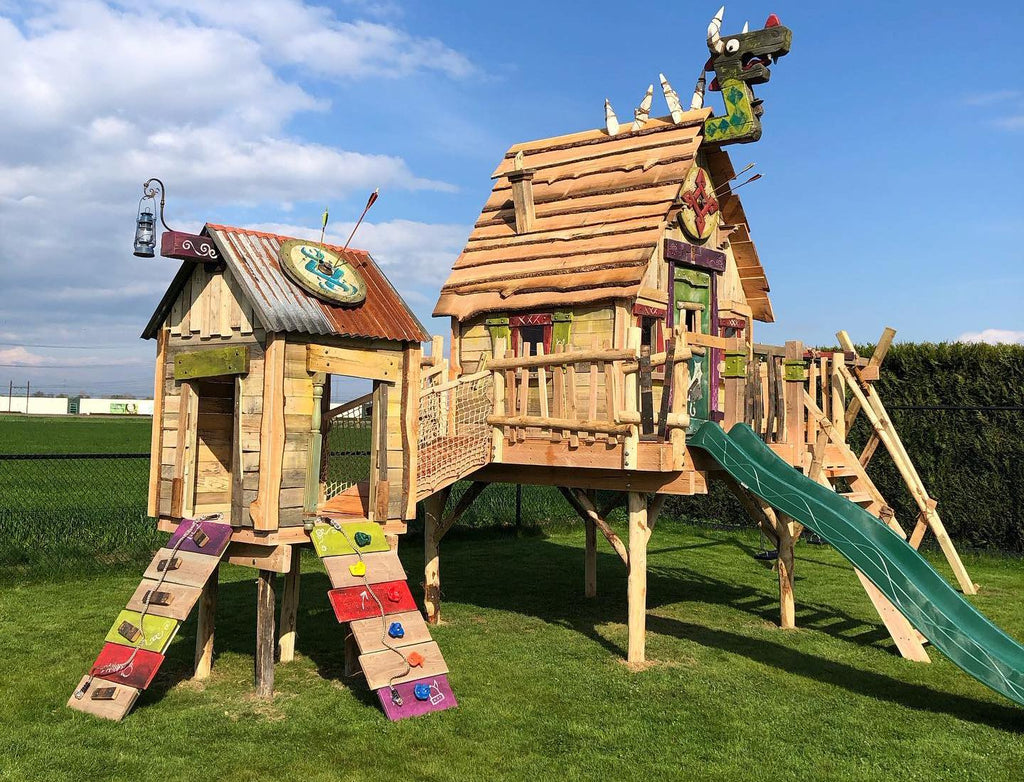 Draaketoe tovert met recuperatiehout van Recupwood in de tuin