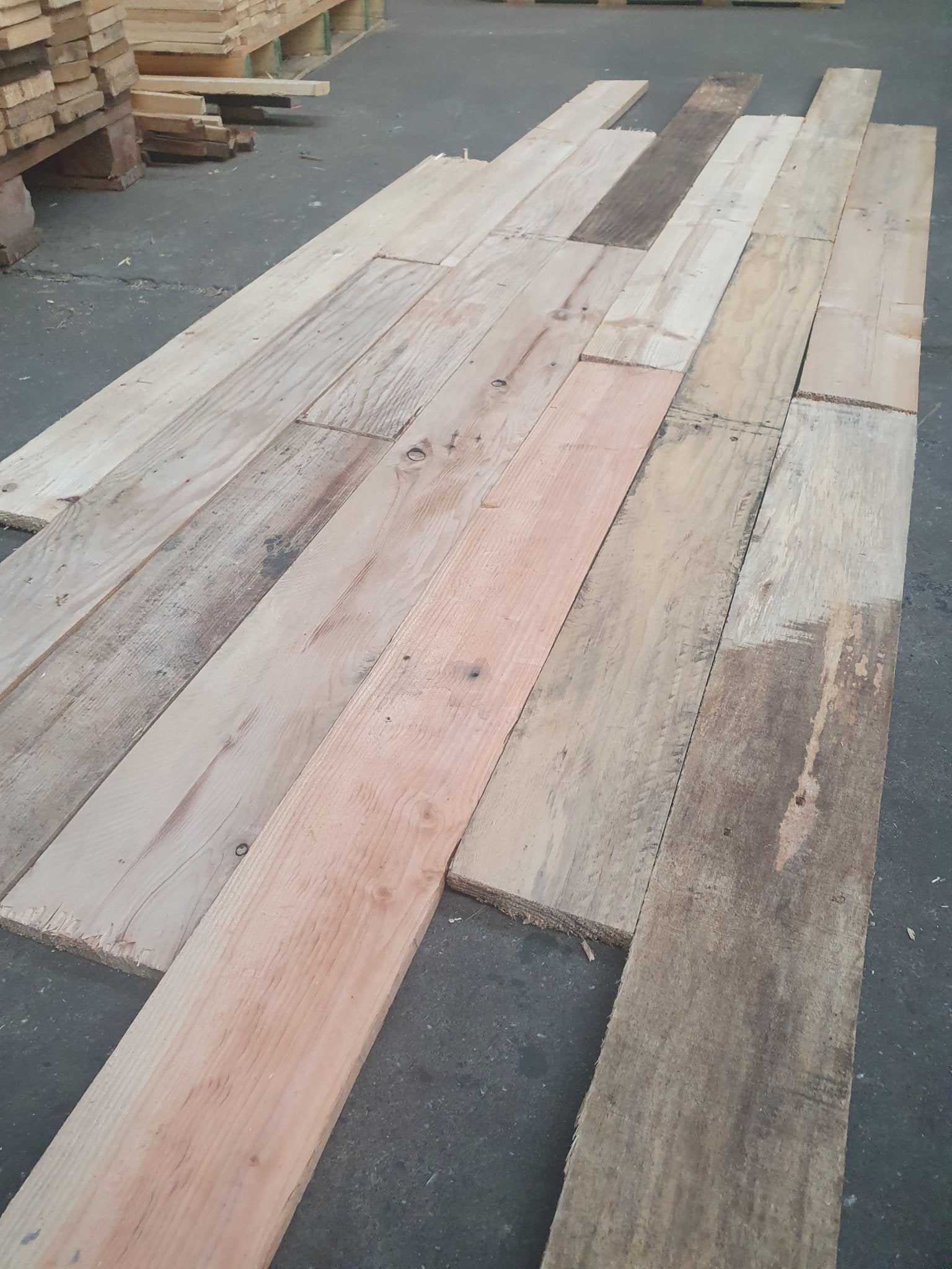 Proefpakket recuperatie pallethout planken nagelkop vrij - Naaldhout